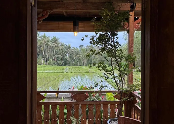 Villa Umah Merta Kayu