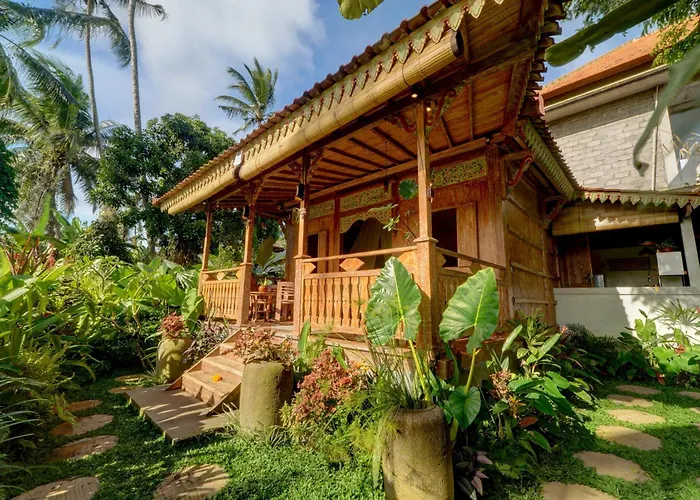 Umah Merta Kayu Villa *
